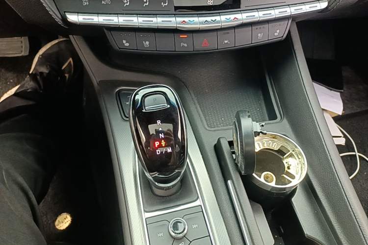Used Cadillac CT5 2023 28T Luxury Edition (Standard Version) Gear Lever