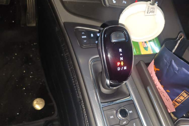 Used Cadillac CT5 2023 28T Prestige Model Gear Lever