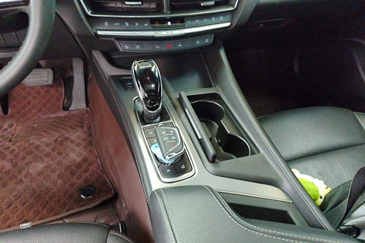 Used Cadillac CT5 2023 28T Luxury Edition (Standard Version) Gear Lever