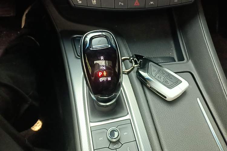 Used Cadillac CT5 2023 28T Luxury Edition (Standard Version) Gear Lever