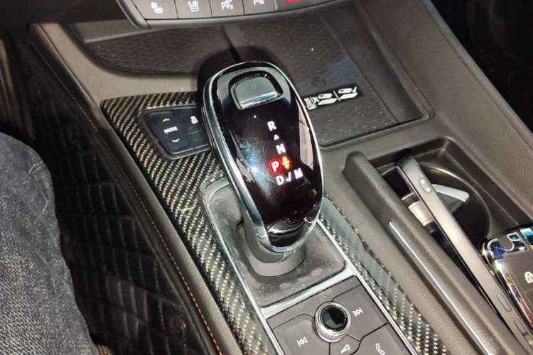 Used Cadillac CT5 2023 28T Platinum Edition Gear Lever