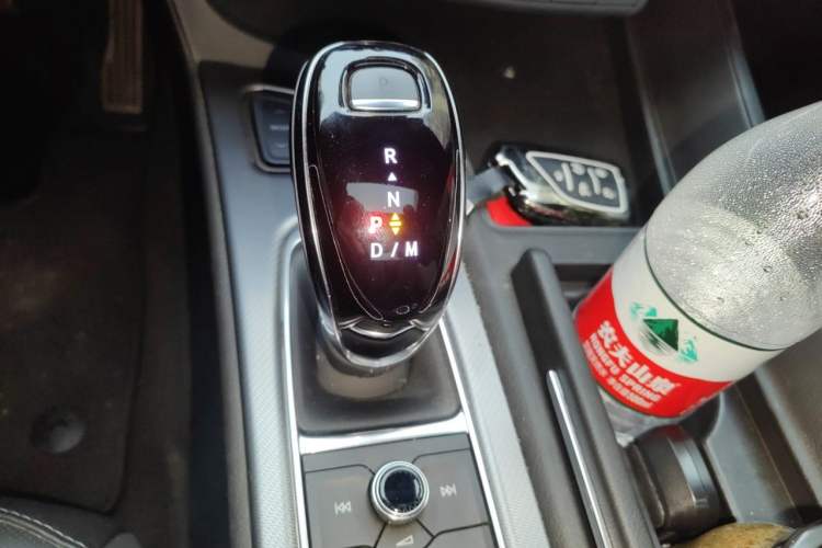 Used Cadillac CT5 2023 28T Prestige Model Gear Lever