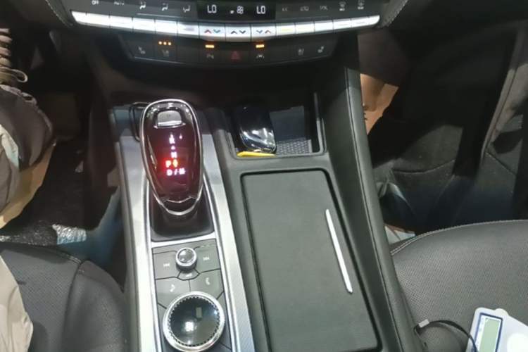 Used Cadillac CT5 2023 28T Luxury Edition (Standard Version) Gear Lever