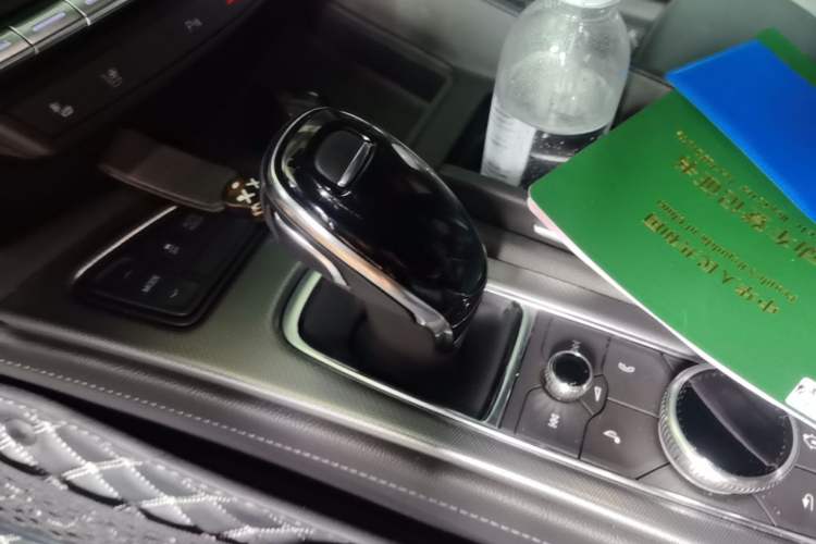 Used Cadillac CT5 2023 28T Luxury Edition (Standard Version) Gear Lever