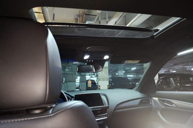 Used Cadillac CT5 2023 28T Prestige Model Headliner