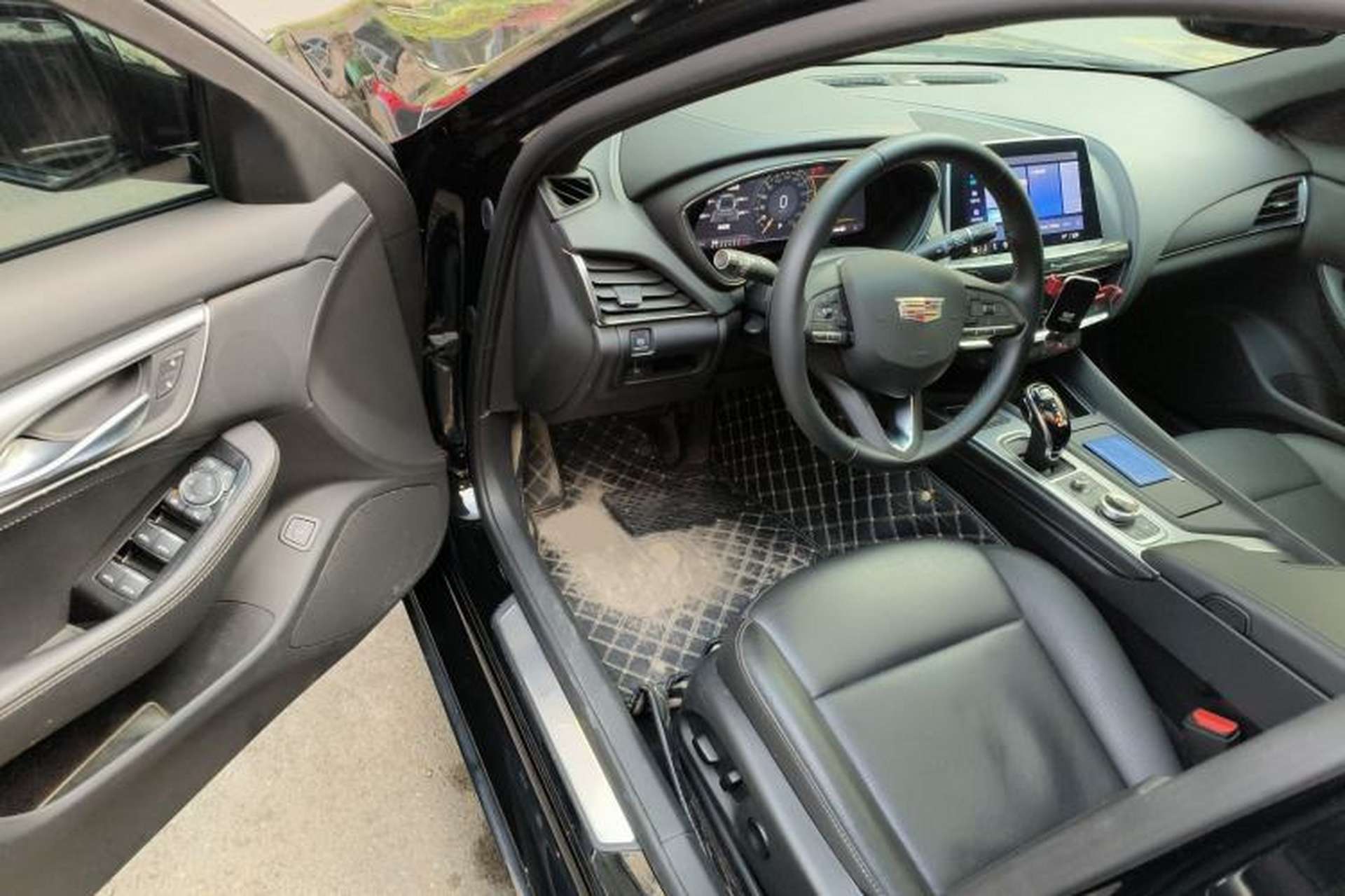 Used Cadillac CT5 2023 28T Luxury Edition (Standard Version) Interior 3