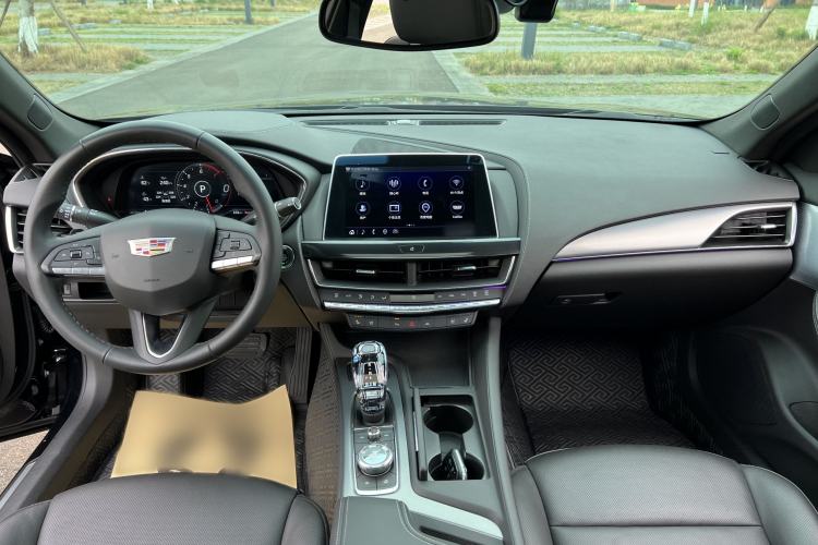 Used Cadillac CT5 2023 28T Luxury Edition (Standard Version) Interior 4