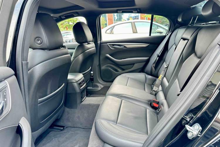 Used Cadillac CT5 2023 28T Luxury Edition (Standard Version) Interior 5