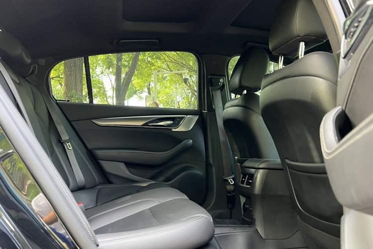 Used Cadillac CT5 2023 28T Luxury Edition (Standard Version) Interior 7