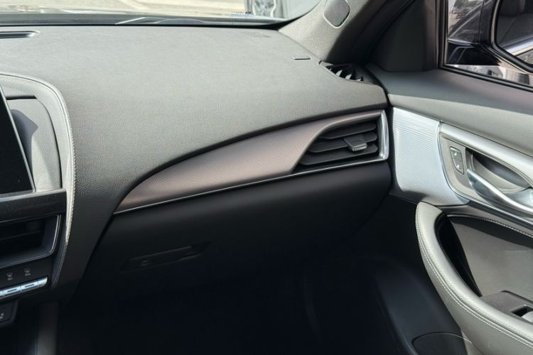 Used Cadillac CT5 2023 28T Luxury Edition (Standard Version) Interior 8