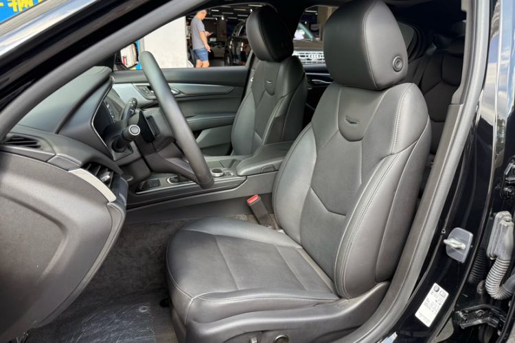 Used Cadillac CT5 2023 28T Luxury Edition (Standard Version) Interior 9