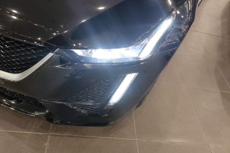 Used Cadillac CT5 2023 28T Prestige Model Left Front Headlight