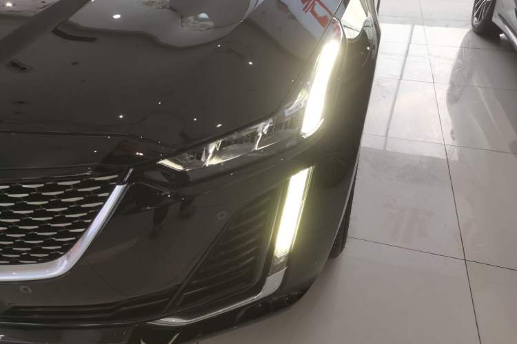 Used Cadillac CT5 2023 28T Luxury Edition (Standard Version) Left Front Headlight