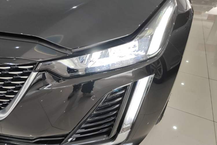 Used Cadillac CT5 2023 28T Luxury Edition (Standard Version) Left Front Headlight