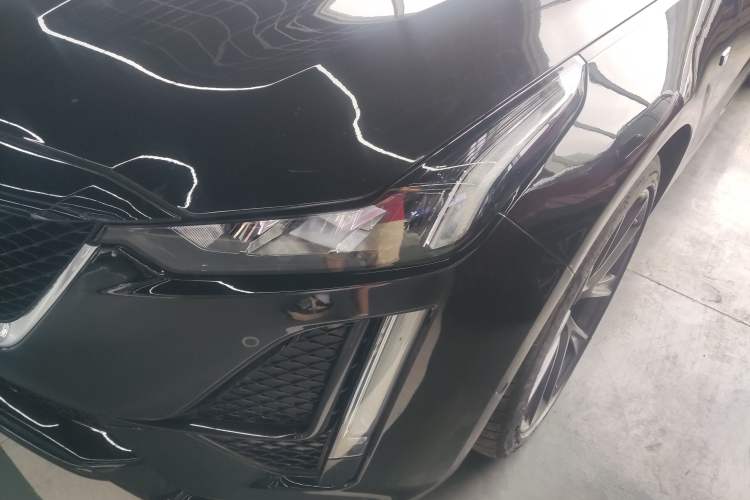 Used Cadillac CT5 2023 28T Platinum Edition Left Front Headlight