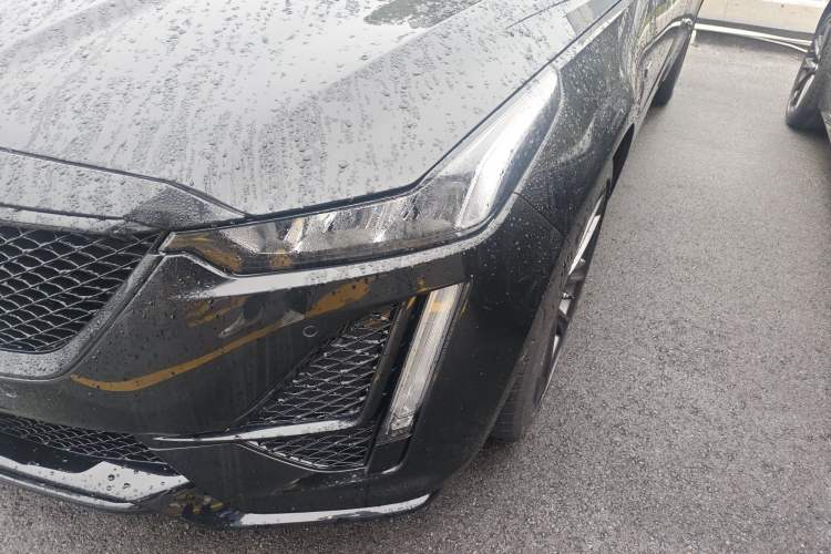 Used Cadillac CT5 2023 28T Platinum Edition Left Front Headlight