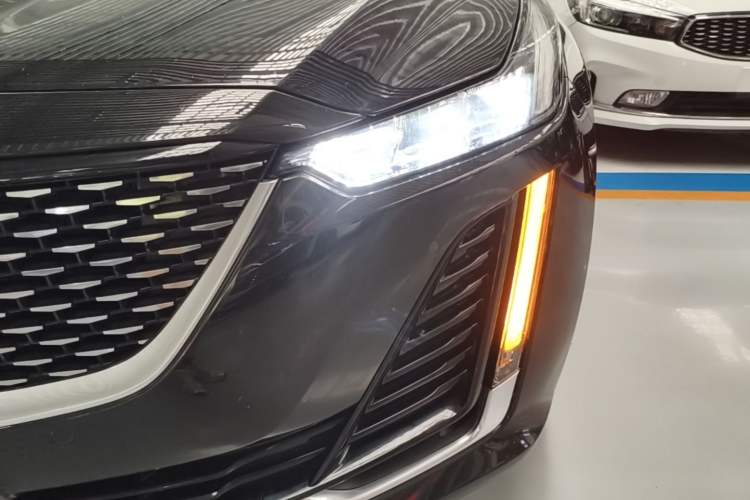 Used Cadillac CT5 2023 28T Luxury Edition (Standard Version) Left Front Headlight