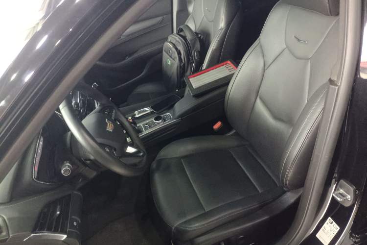 Used Cadillac CT5 2023 28T Luxury Edition (Standard Version) Left Front Seat