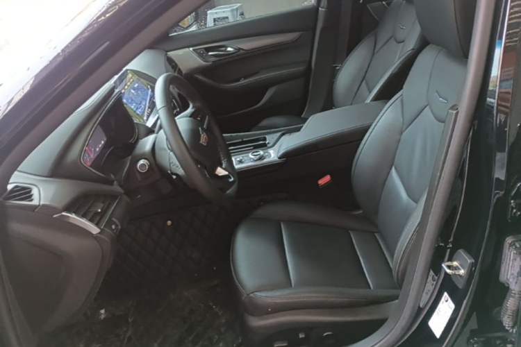 Used Cadillac CT5 2023 28T Luxury Edition (Standard Version) Left Front Seat