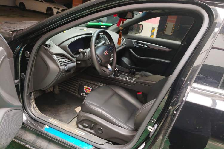Used Cadillac CT5 2023 28T Luxury Edition (Standard Version) Left Front Seat