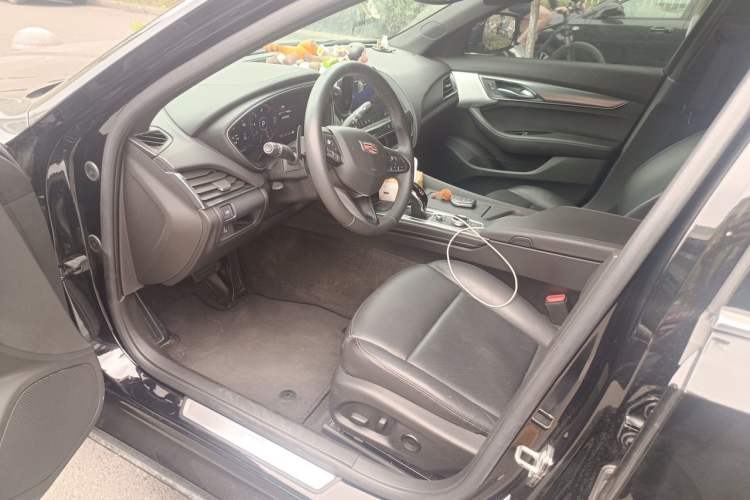 Used Cadillac CT5 2023 28T Luxury Edition (Standard Version) Left Front Seat