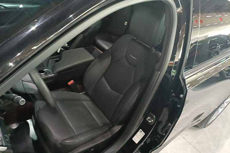 Used Cadillac CT5 2023 28T Luxury Edition (Standard Version) Left Front Seat