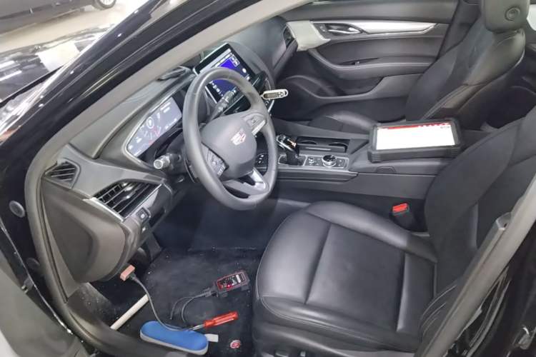 Used Cadillac CT5 2023 28T Luxury Edition (Standard Version) Left Front Seat