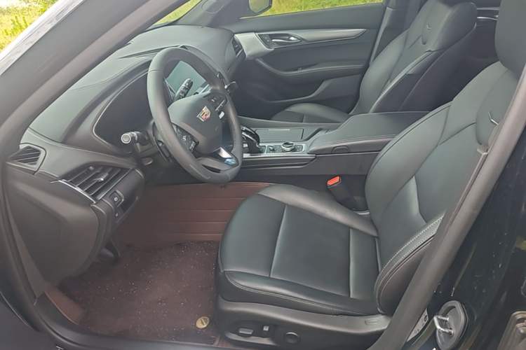 Used Cadillac CT5 2023 28T Luxury Edition (Standard Version) Left Front Seat