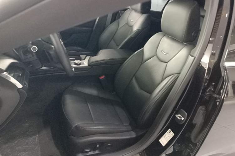 Used Cadillac CT5 2023 28T Luxury Edition (Standard Version) Left Front Seat