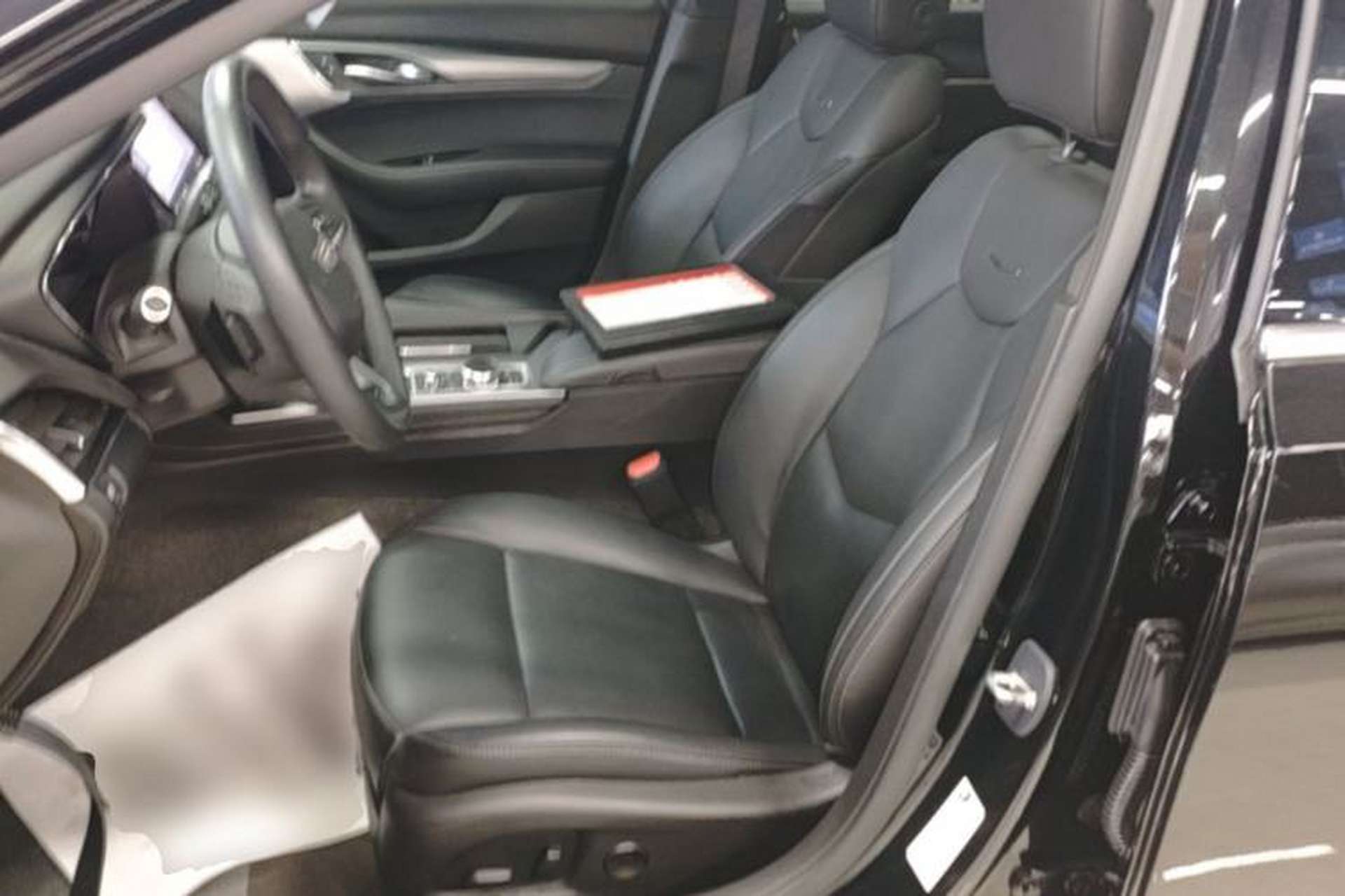 Used Cadillac CT5 2023 28T Luxury Edition (Standard Version) Left Front Seat