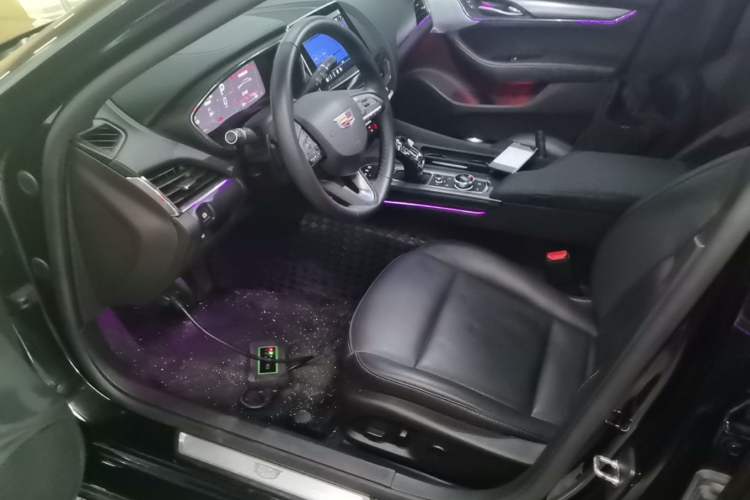 Used Cadillac CT5 2023 28T Luxury Edition (Standard Version) Left Front Seat