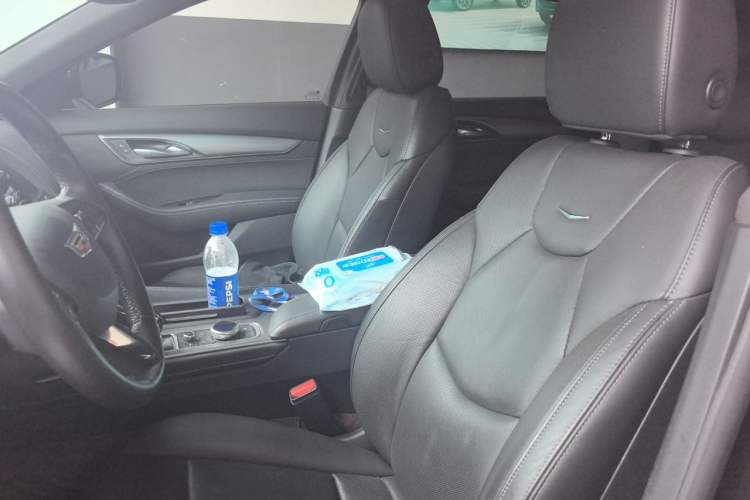 Used Cadillac CT5 2023 28T Luxury Edition (Standard Version) Left Front Seat