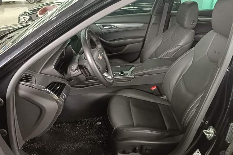 Used Cadillac CT5 2023 28T Luxury Edition (Standard Version) Left Front Seat