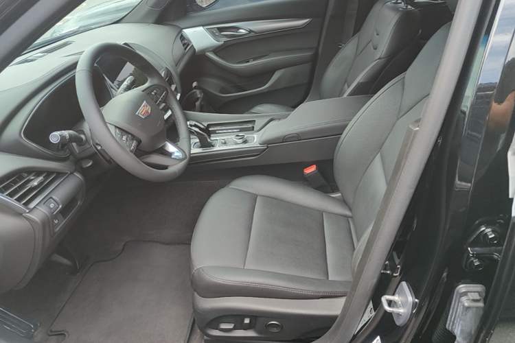 Used Cadillac CT5 2023 28T Luxury Edition (Standard Version) Left Front Seat