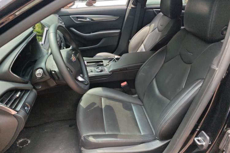 Used Cadillac CT5 2023 28T Luxury Edition (Standard Version) Left Front Seat