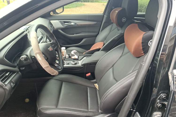 Used Cadillac CT5 2023 28T Luxury Edition (Standard Version) Left Front Seat