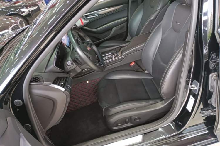 Used Cadillac CT5 2023 28T Luxury Edition (Standard Version) Left Front Seat
