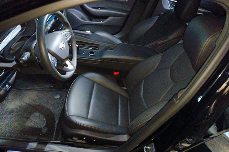 Used Cadillac CT5 2023 28T Luxury Edition (Standard Version) Left Front Seat