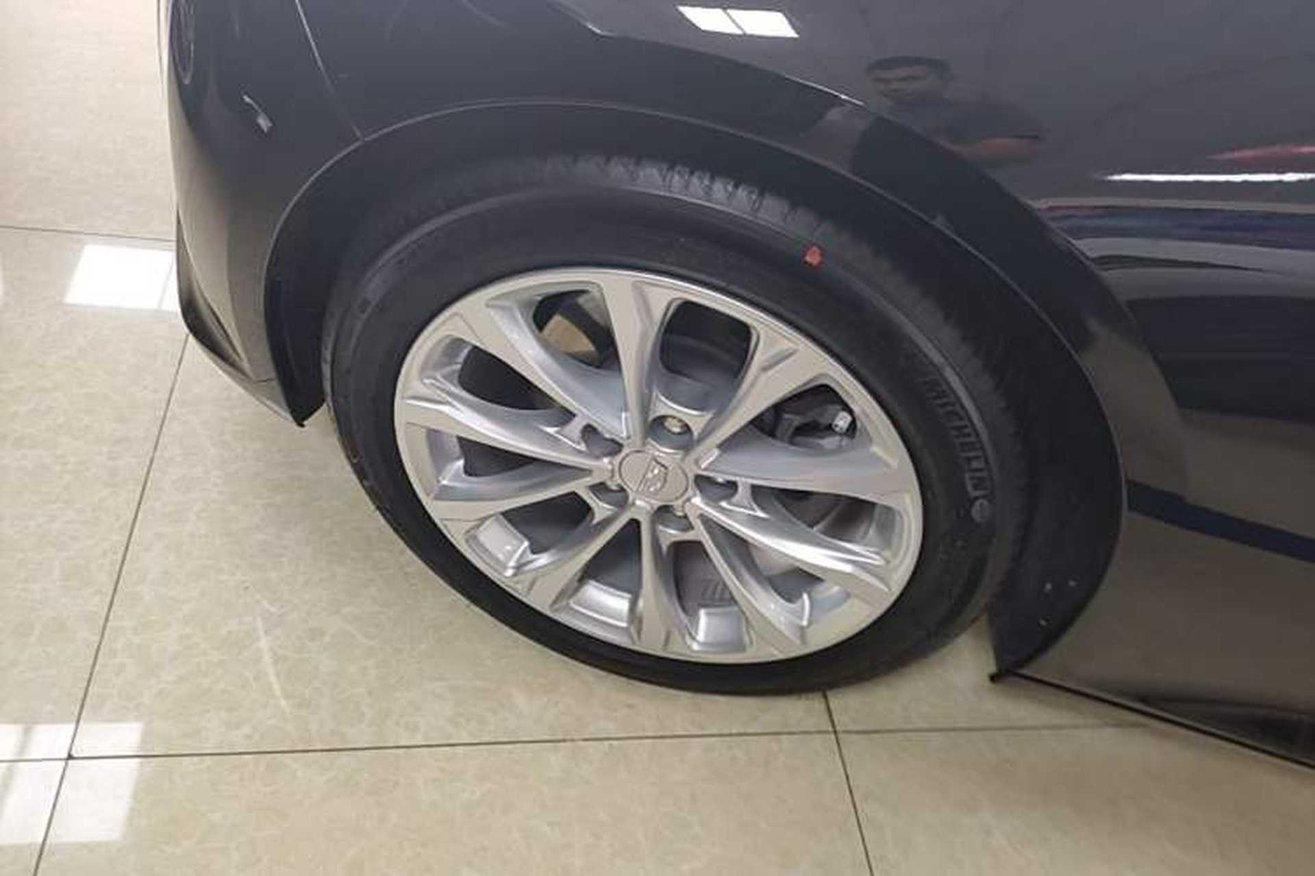 Used Cadillac CT5 2023 28T Luxury Edition (Standard Version) Left Front Wheel Hub
