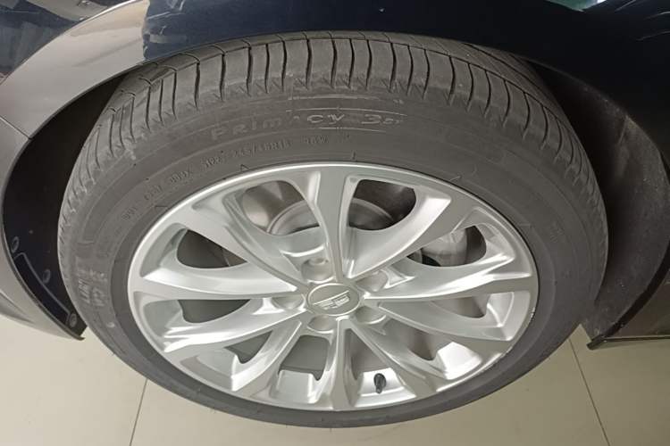 Used Cadillac CT5 2023 28T Luxury Edition (Standard Version) Left Front Wheel Hub