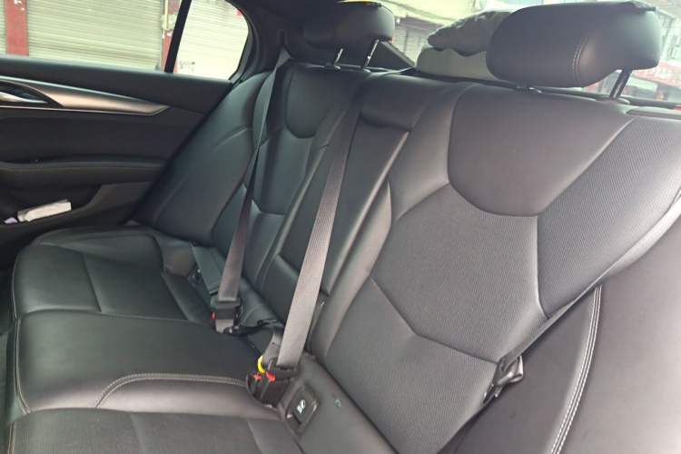 Used Cadillac CT5 2023 28T Luxury Edition (Standard Version) Left Rear Seat