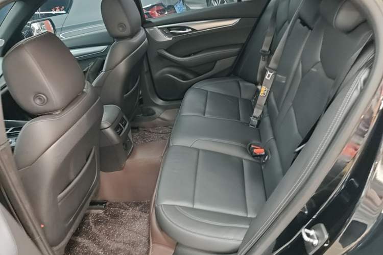 Used Cadillac CT5 2023 28T Luxury Edition (Standard Version) Left Rear Seat