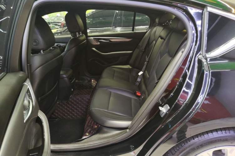 Used Cadillac CT5 2023 28T Luxury Edition (Standard Version) Left Rear Seat