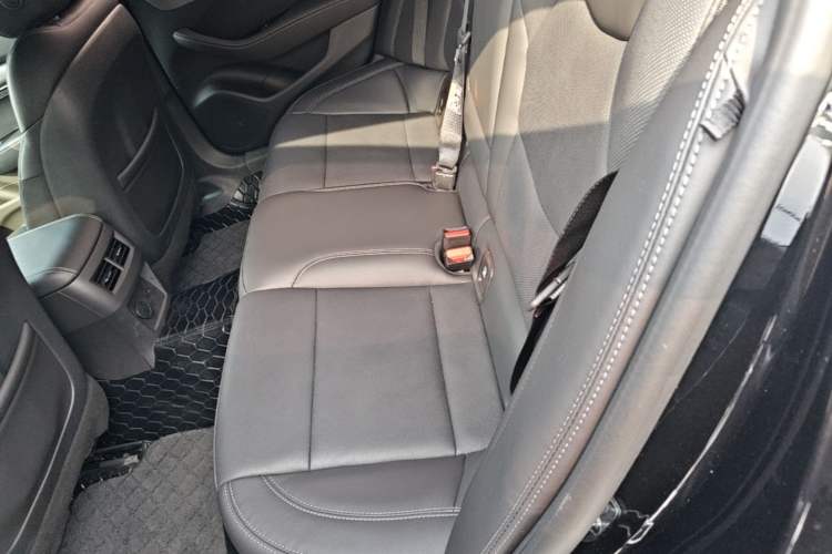 Used Cadillac CT5 2023 28T Luxury Edition (Standard Version) Left Rear Seat