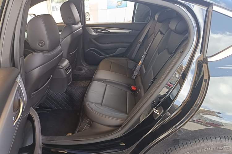Used Cadillac CT5 2023 28T Luxury Edition (Standard Version) Left Rear Seat