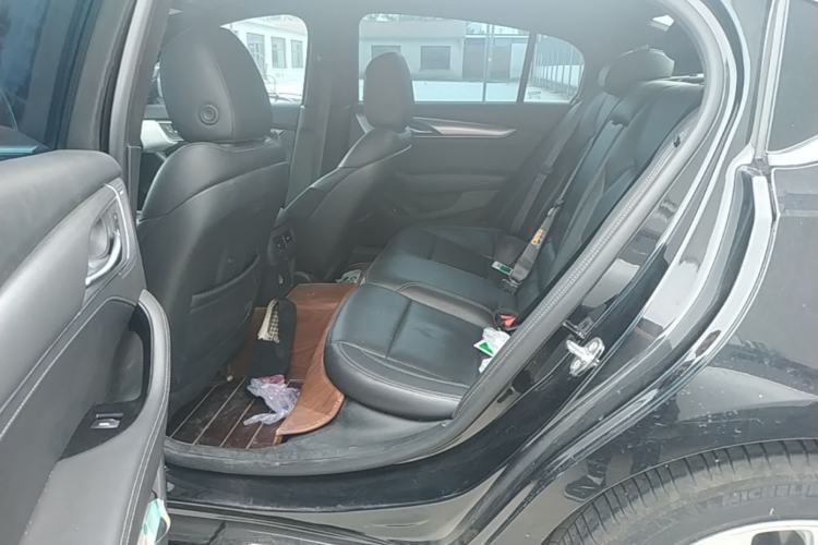 Used Cadillac CT5 2023 28T Luxury Edition (Standard Version) Left Rear Seat