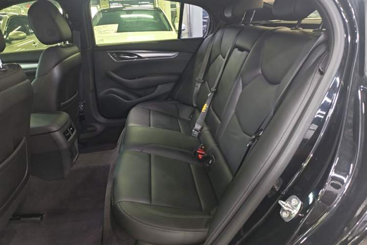 Used Cadillac CT5 2023 28T Luxury Edition (Standard Version) Left Rear Seat