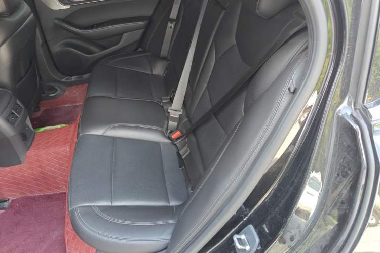 Used Cadillac CT5 2023 28T Luxury Version Left Rear Seat