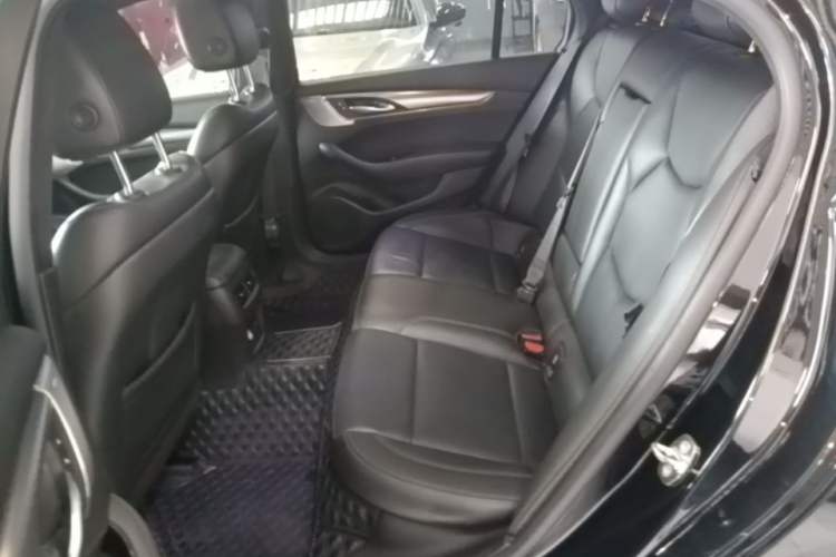 Used Cadillac CT5 2023 28T Luxury Edition (Standard Version) Left Rear Seat