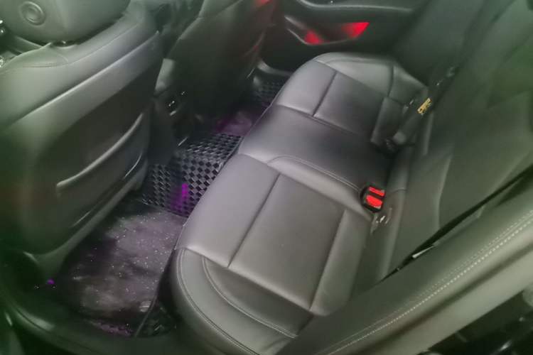 Used Cadillac CT5 2023 28T Luxury Edition (Standard Version) Left Rear Seat